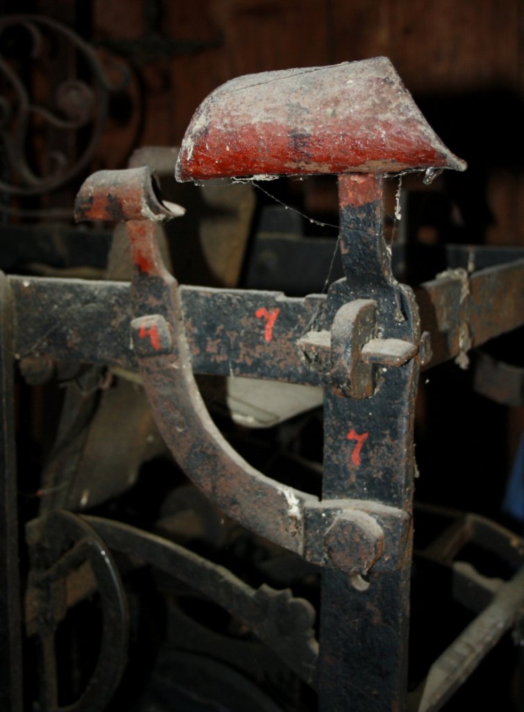 Turmuhrwerk Lamprechtshausen, Wallfahrtskirche Arnsdorf Rollwerk