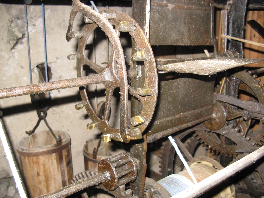 Turmuhrwerk Anras Hemmung