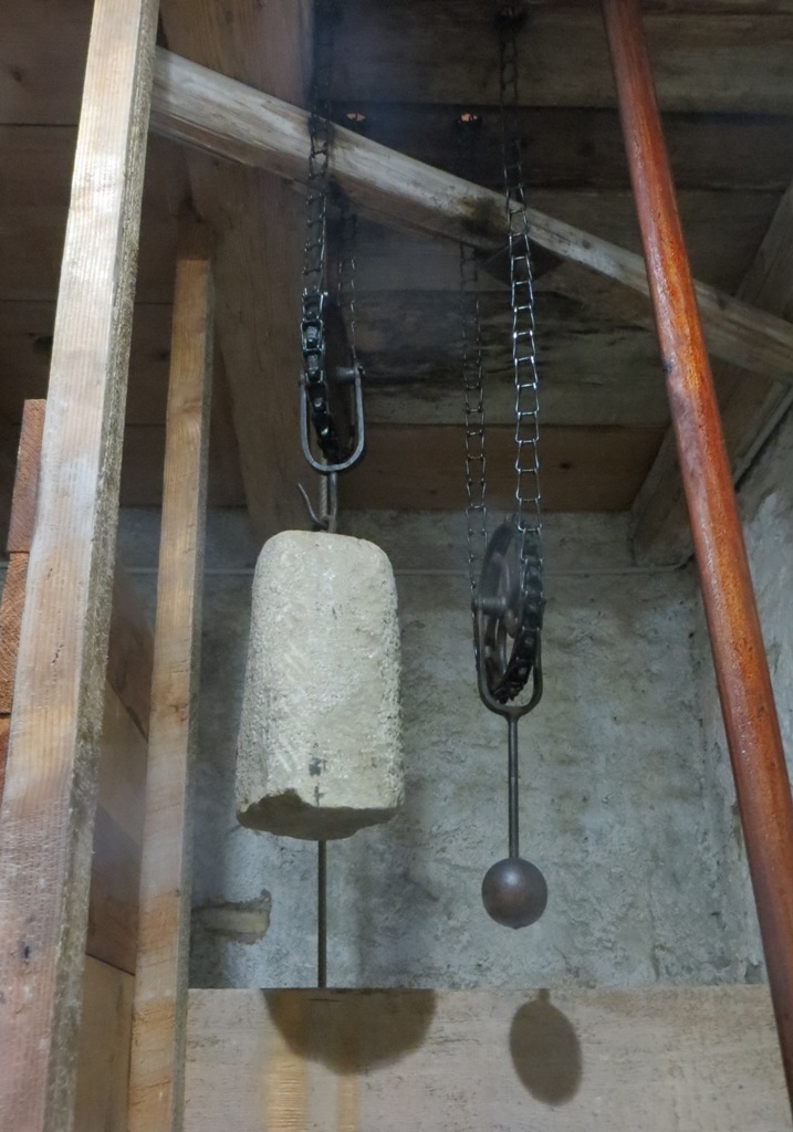 Turmuhrwerk Ainring, Ulrichshögl Endloskettenaufzug